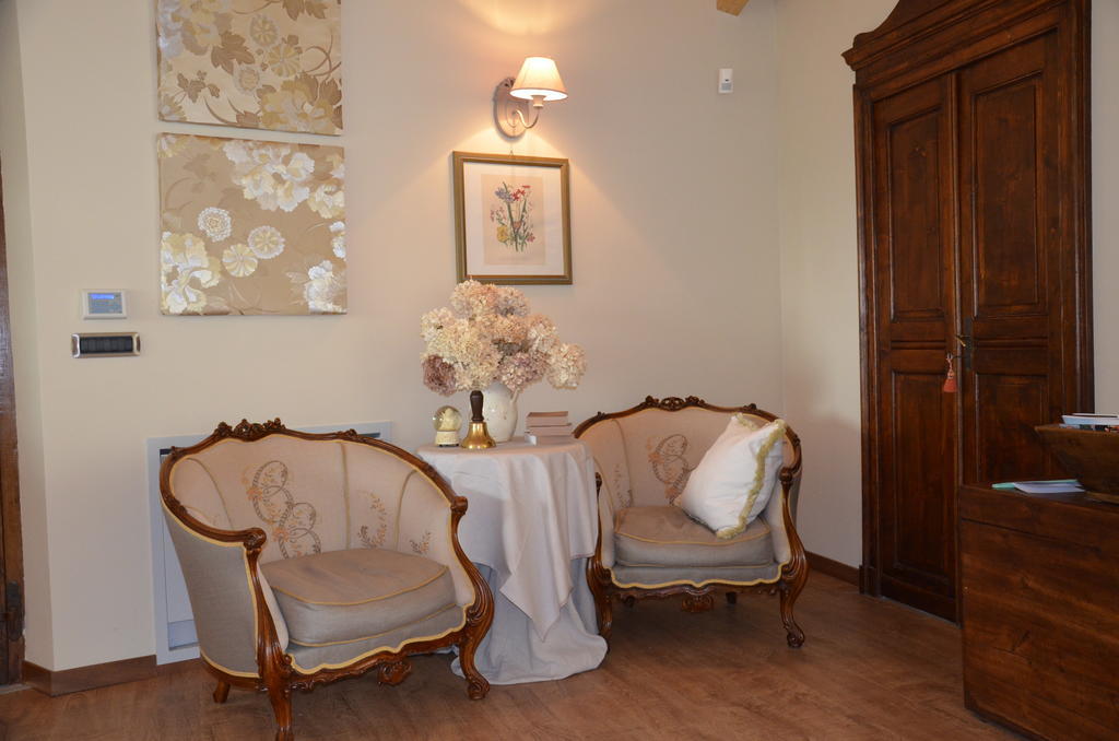 Hotel Cascina Castagneto CastellʼAlfero Exteriér fotografie