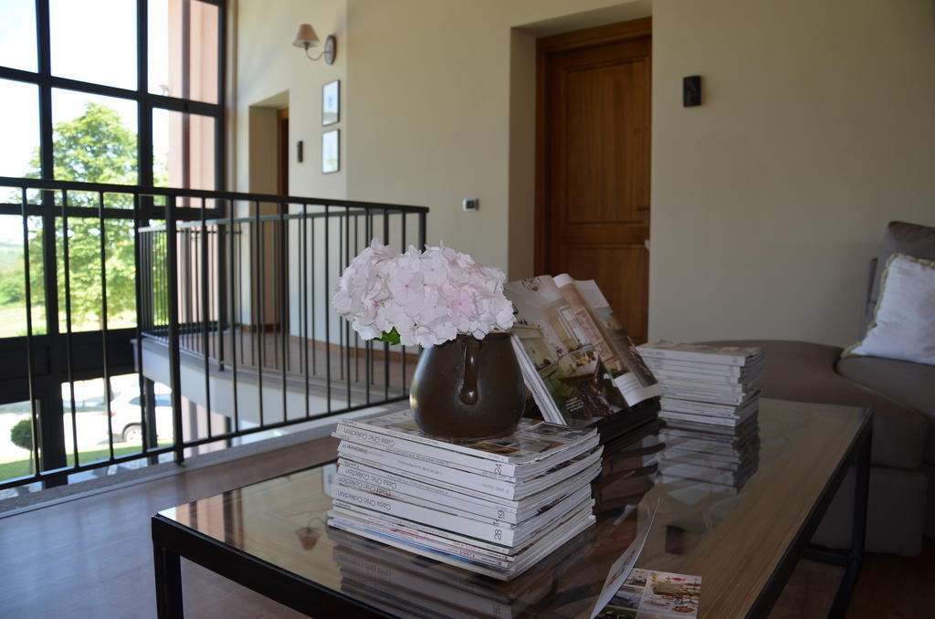 Hotel Cascina Castagneto CastellʼAlfero Exteriér fotografie