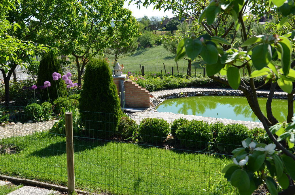 Hotel Cascina Castagneto CastellʼAlfero Exteriér fotografie
