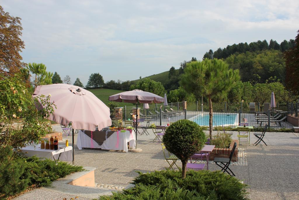 Hotel Cascina Castagneto CastellʼAlfero Exteriér fotografie