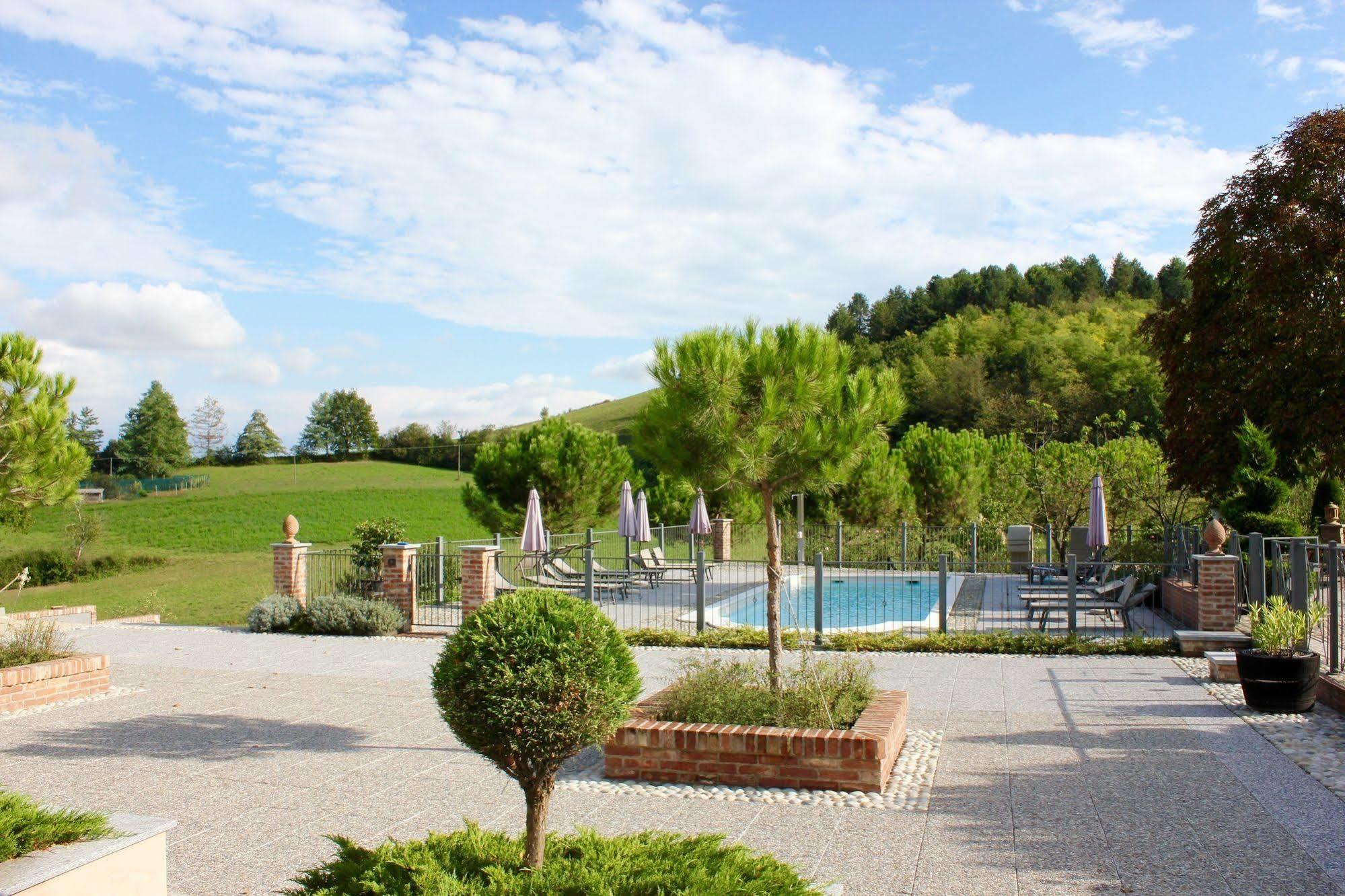 Hotel Cascina Castagneto CastellʼAlfero Exteriér fotografie