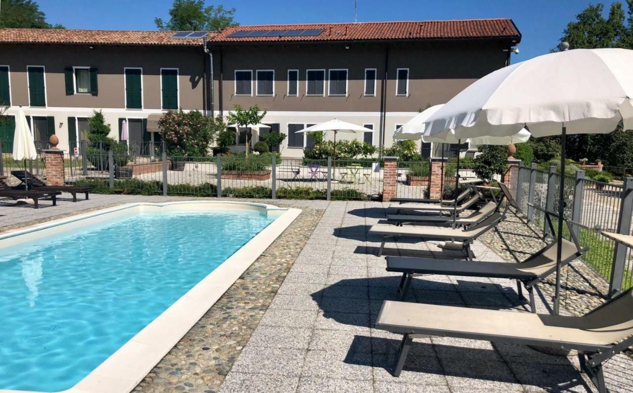 Hotel Cascina Castagneto CastellʼAlfero Exteriér fotografie