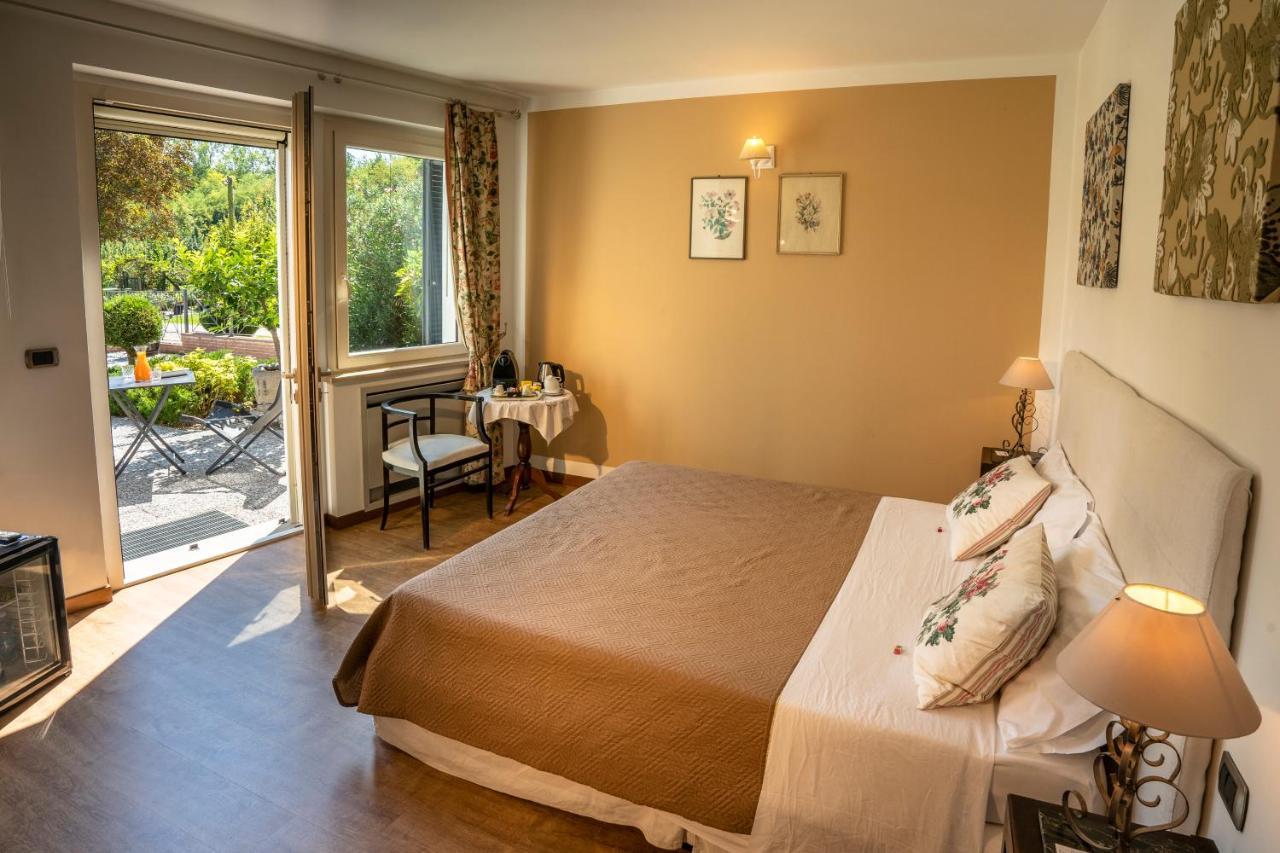 Hotel Cascina Castagneto CastellʼAlfero Exteriér fotografie